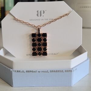 Elegant Black and Rose Gold Necklace
